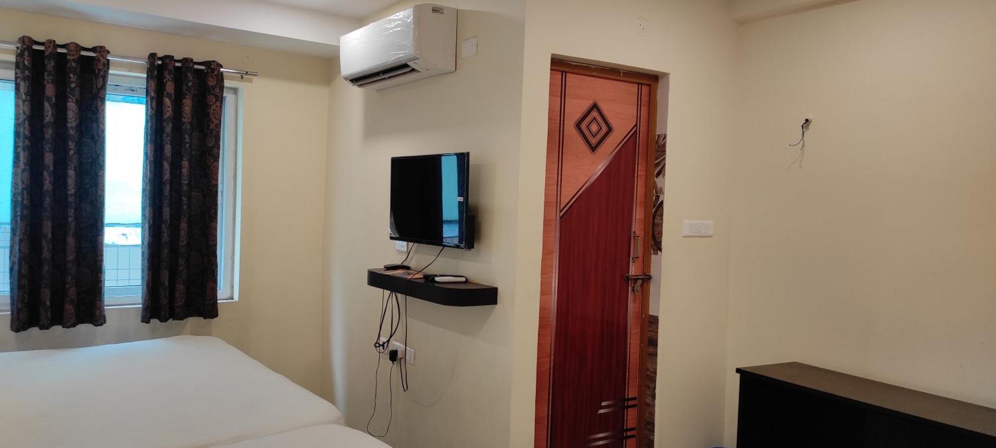 Arvind Stay Hotel, Rk Beach Vizag Visakhapatnam Bagian luar foto