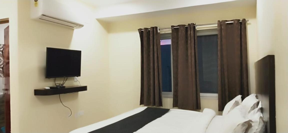 Arvind Stay Hotel, Rk Beach Vizag Visakhapatnam Bagian luar foto