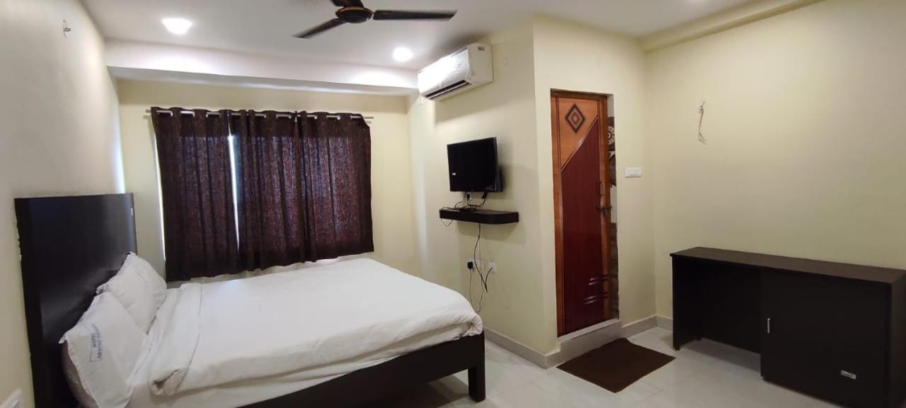 Arvind Stay Hotel, Rk Beach Vizag Visakhapatnam Bagian luar foto